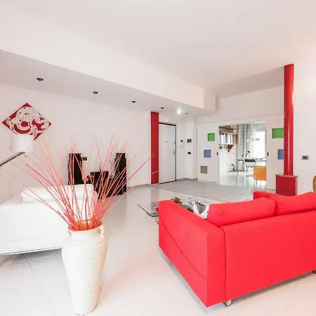 Cozy Nest Apartment *